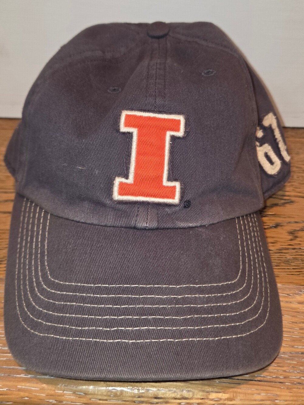 Twins Enterprise - Univ. Of Illinois - Fighting Illini 67- Baseball Hat - Fitted